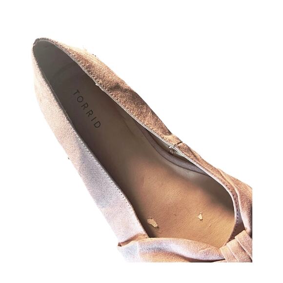 Torrid Pink Suede Pointed Toe Flats Bow Detail Wide Width 9.5 WW Balletcore - Picture 6 of 11